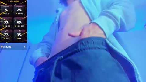 Snapshot of zackcum_ chatting on 02-26-25, 05:20 for you Zack online show from 02-26-25, 05:20