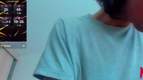 Snapshot of zackcum_ chatting on 03-03-25, 01:42 for you Zack online show from 03-03-25, 01:42