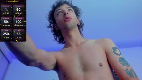 Snapshot of zackcum_ chatting on 03-04-25, 12:12 for you Zack online show from 03-04-25, 12:12