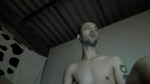 Snapshot of zackcum_ chatting on 10-20-25, 06:47 for you Zack online show from 10-20-25, 06:47