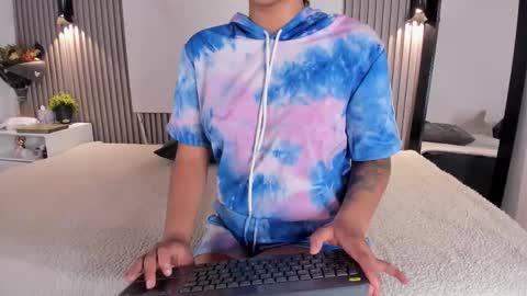 zafira online show from 12-22-25, 12:24