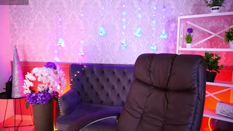 Zafiramoonn online show from 01-17-26, 02:38