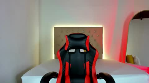 Zafiro Brown online show from 10-05-25, 11:19