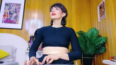 Snapshot of zafiro_gem_ chatting on 11-07-25, 08:31 Karina online show from 11-07-25, 08:31