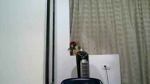 Snapshot of zafiro_rubi chatting on 06-26-26, 02:10 Zafiro online show from 06-26-26, 02:10