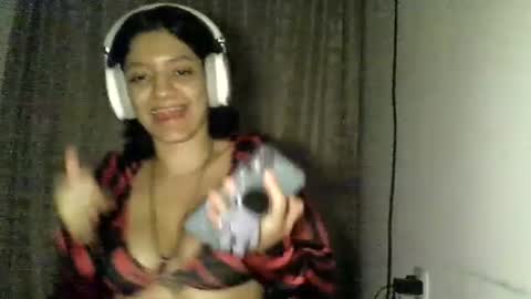 Snapshot of zafiro_rubi chatting on 07-28-26, 09:25 Zafiro online show from 07-28-26, 09:25