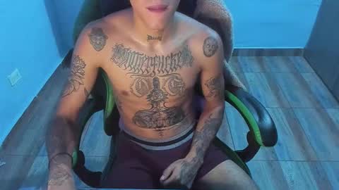 BiG Zafiro online show from 11-26-25, 02:56