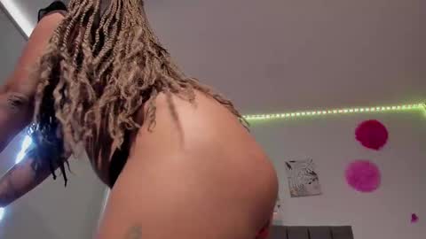 Snapshot of zahra_rose chatting on 02-26-25, 04:24 zahra_rose online show from 02-26-25, 04:24
