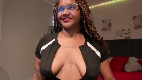 Snapshot of zahra_rose chatting on 03-03-25, 11:44 zahra_rose online show from 03-03-25, 11:44