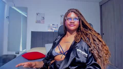Snapshot of zahra_rose chatting on 03-12-25, 03:29 zahra_rose online show from 03-12-25, 03:29