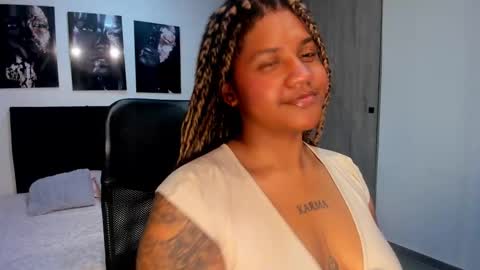 Snapshot of zahra_rose chatting on 09-09-25, 08:41 zahra_rose online show from 09-09-25, 08:41