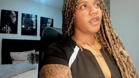 Snapshot of zahra_rose chatting on 09-11-25, 08:31 zahra_rose online show from 09-11-25, 08:31
