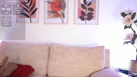 Snapshot of zahrawilliams chatting on 12-20-24, 11:21 Zara Williams online show from 12-20-24, 11:21