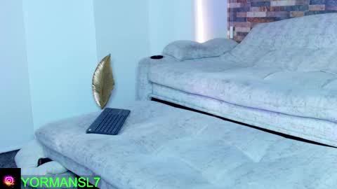 Snapshot of zain_diesel7 chatting on 11-13-25, 12:37 INSTAGRAM yormanfit7 online show from 11-13-25, 12:37