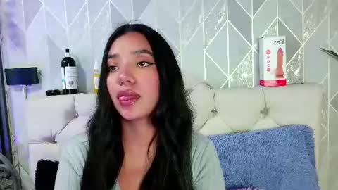 Snapshot of zaira_bonny chatting on 07-08-26, 09:08 Zaira Bonny online show from 07-08-26, 09:08