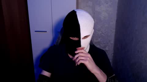 Snapshot of zaki_xx chatting on 01-31-26, 10:41 zaki online show from 01-31-26, 10:41