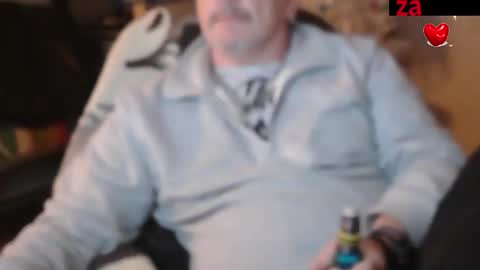 Snapshot of zander007 chatting on 10-15-25, 02:50 zander007 online show from 10-15-25, 02:50