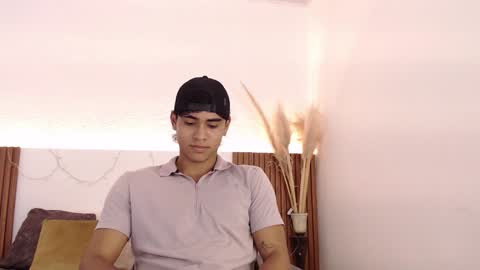 Zander online show from 12-31-24, 01:52