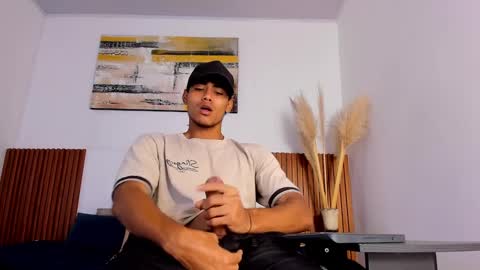 Zander online show from 09-25-25, 02:10