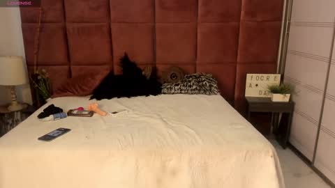 Zane Lux online show from 02-21-25, 04:16