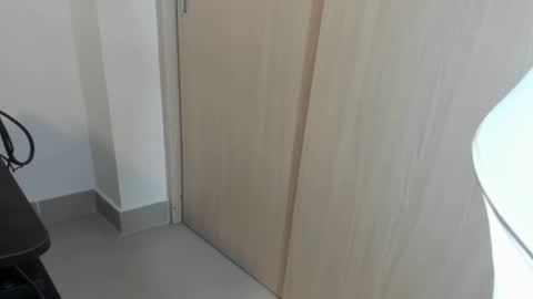 zanxley_ online show from 12-07-24, 05:37