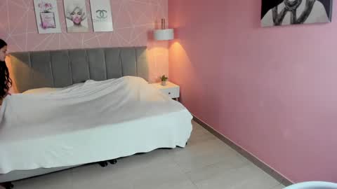 Zara Sweet  online show from 01-09-25, 12:52