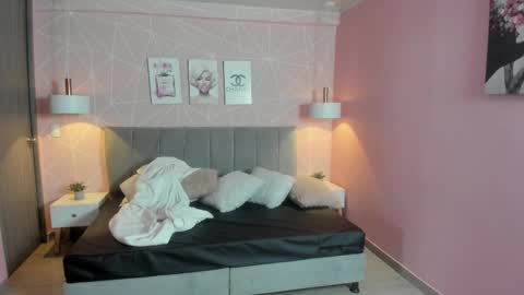 Zara Sweet  online show from 10-16-25, 01:34