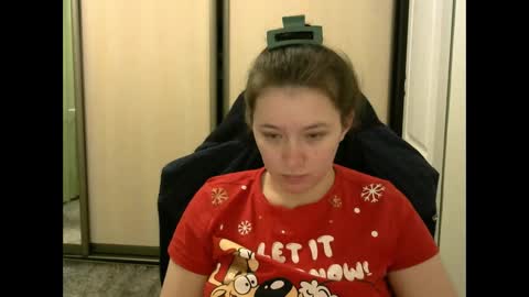 Snapshot of zara_golden chatting on 01-04-25, 03:28 chaturcum online show from 01-04-25, 03:28