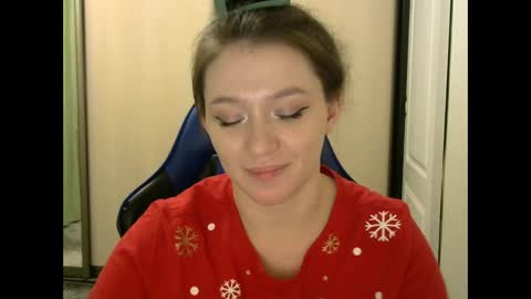 Snapshot of zara_golden chatting on 01-08-25, 01:41 chaturcum online show from 01-08-25, 01:41