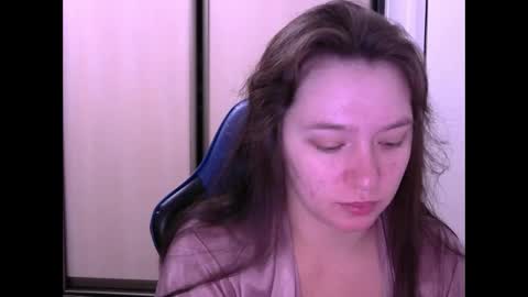 Snapshot of zara_golden chatting on 01-12-25, 04:52 chaturcum online show from 01-12-25, 04:52