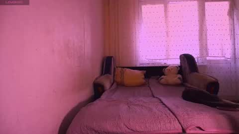 Snapshot of zara_golden chatting on 09-15-25, 04:56 chaturcum online show from 09-15-25, 04:56