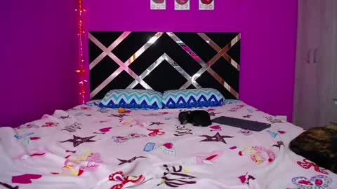 ZARA ANYELINA online show from 02-24-25, 03:53