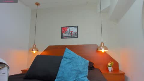 Zara  online show from 12-05-25, 12:03