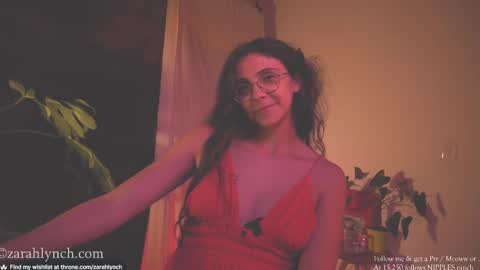 Snapshot of zarahlynch chatting on 02-20-25, 02:40 Miss Lynch   Next show  2911 online show from 02-20-25, 02:40