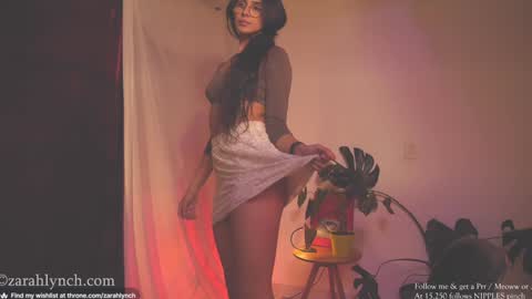 Snapshot of zarahlynch chatting on 02-26-25, 12:49 Miss Lynch   Next show  2911 online show from 02-26-25, 12:49