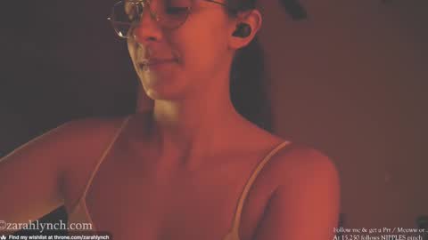 Snapshot of zarahlynch chatting on 03-04-25, 04:17 Miss Lynch   Next show  2911 online show from 03-04-25, 04:17