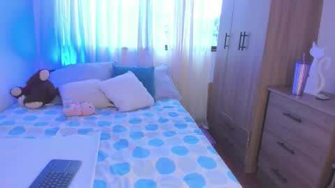   online show from 02-20-26, 06:52