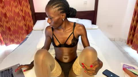Snapshot of zaria_amara chatting on 07-29-26, 11:19 zaria_amara online show from 07-29-26, 11:19