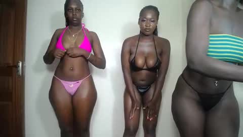 Snapshot of zaria_quesson chatting on 03-01-26, 06:32 Zaria online show from 03-01-26, 06:32