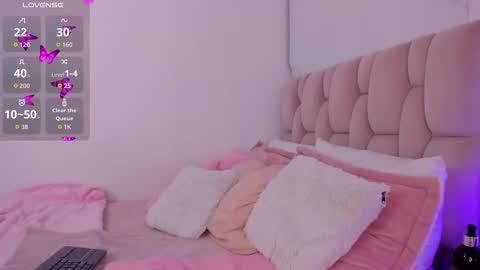 Zariana online show from 02-25-26, 12:42