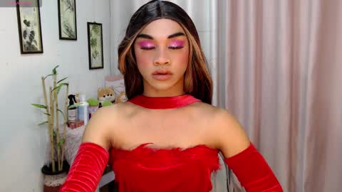 zaynelustts online show from 12-17-25, 08:53