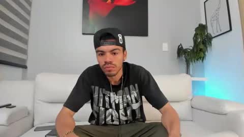 zaynshadow_ online show from 10-23-25, 12:26