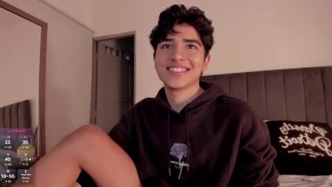 Hii im Zay.                 I save money for education. PVT Open. online show from 12-04-25, 06:23