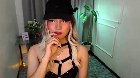 zelainalovetocum online show from 02-25-25, 04:00