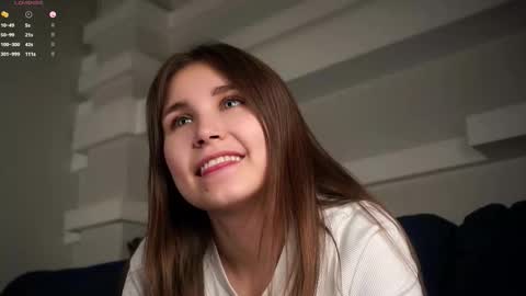 Snapshot of zeldaes chatting on 09-11-25, 07:08 Emilia online show from 09-11-25, 07:08