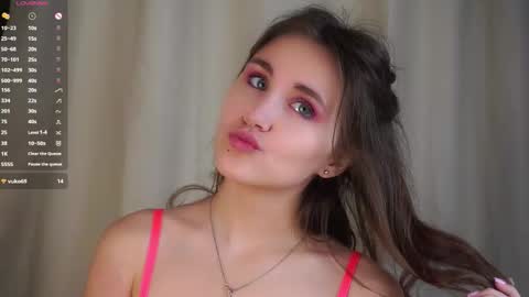 Snapshot of zeldaes chatting on 11-22-25, 01:26 Emilia online show from 11-22-25, 01:26