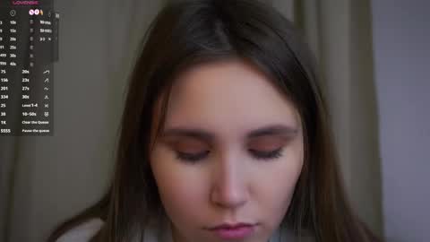 Snapshot of zeldaes chatting on 12-03-25, 01:02 Emilia online show from 12-03-25, 01:02