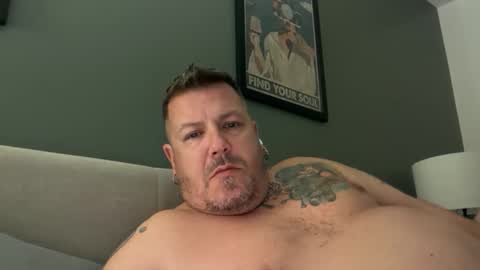 Snapshot of zellysgift1 chatting on 10-22-25, 02:12 zellysgift1 online show from 10-22-25, 02:12