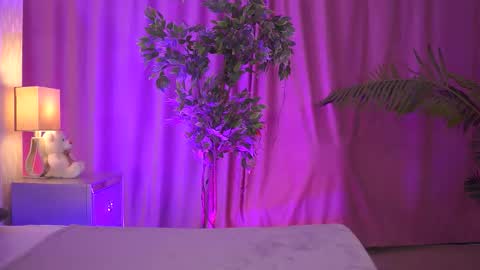 Zenyda online show from 10-24-25, 10:00