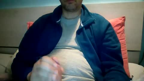 zeus online show from 12-04-24, 08:12